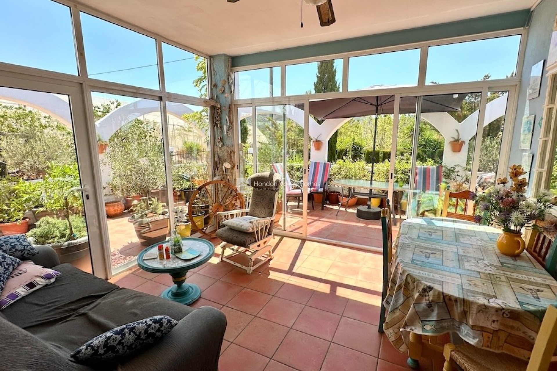Resale - Villa - Hondón de las Nieves