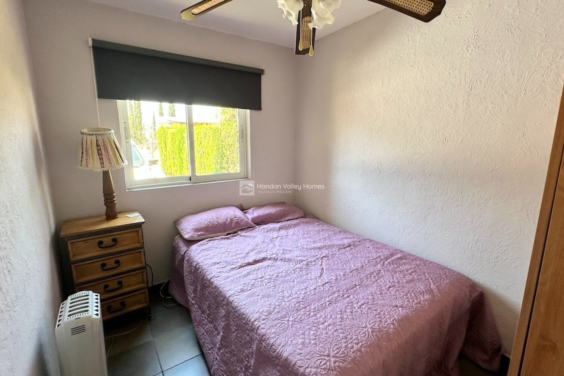 Resale - Villa - Hondón de las Nieves
