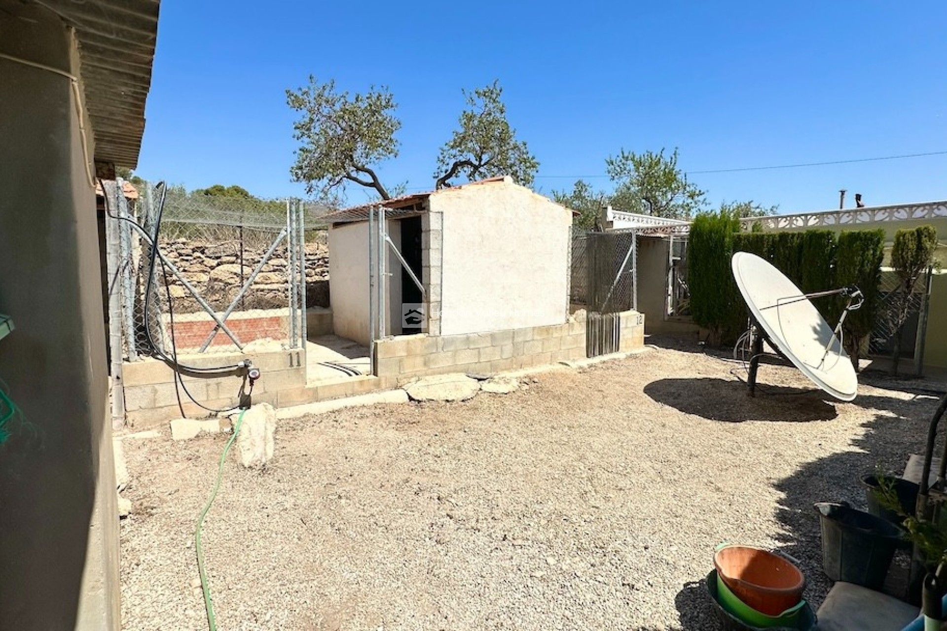 Resale - Villa - Hondón de las Nieves