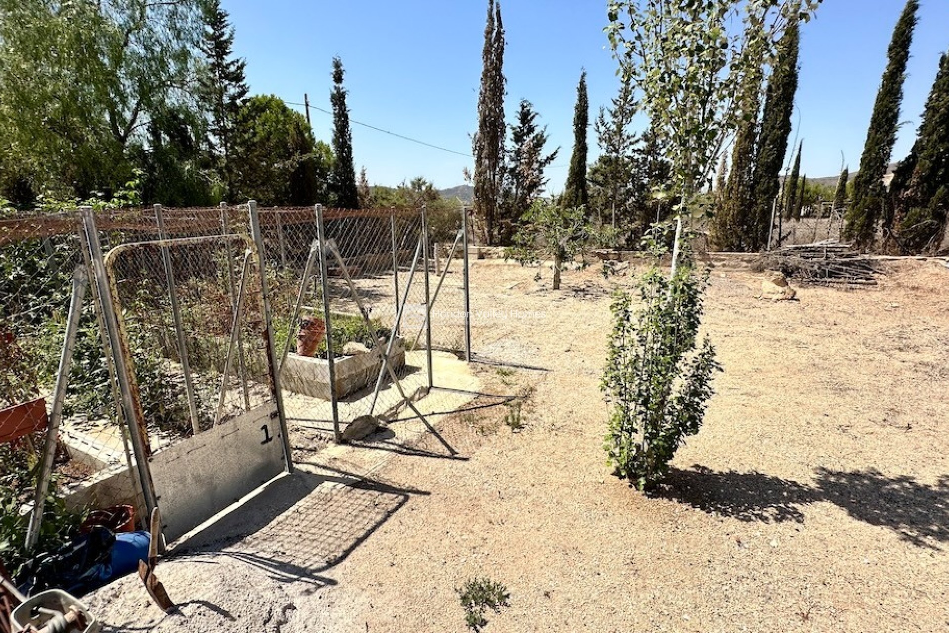 Resale - Villa - Hondón de las Nieves
