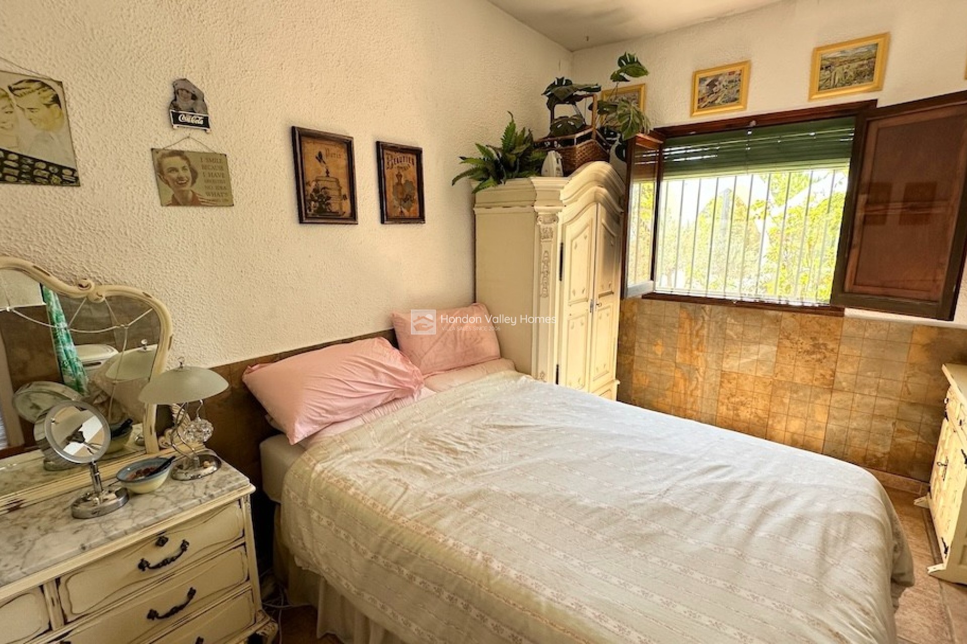 Resale - Villa - Hondón de las Nieves