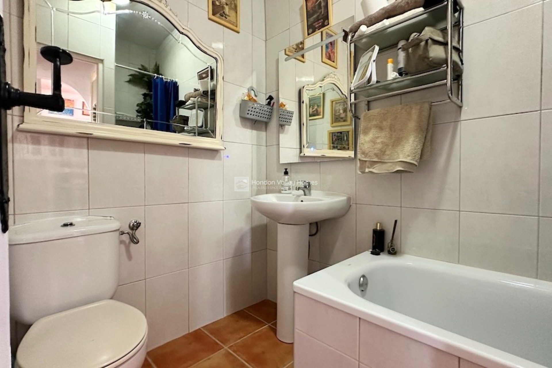 Resale - Villa - Hondón de las Nieves