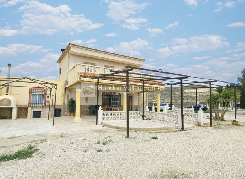 Resale - Villa - Hondón de las Nieves