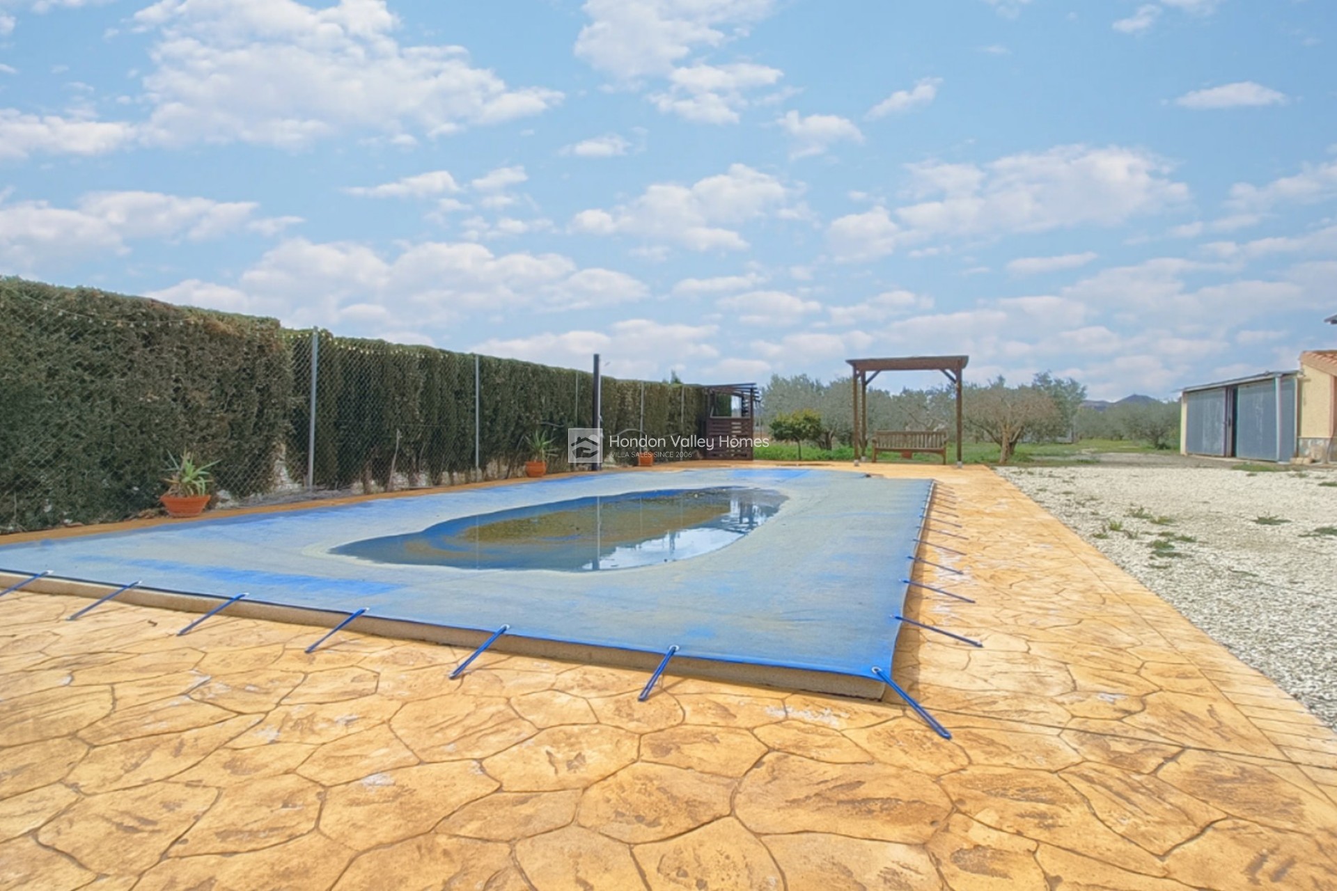 Resale - Villa - Hondón de las Nieves