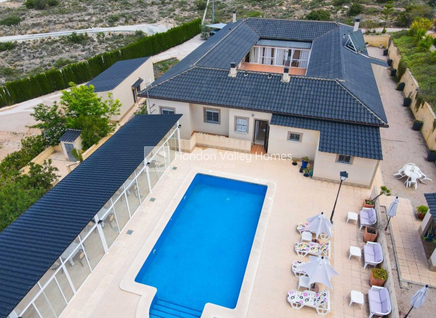 Resale - Villa - HONDON DE LAS NIEVES