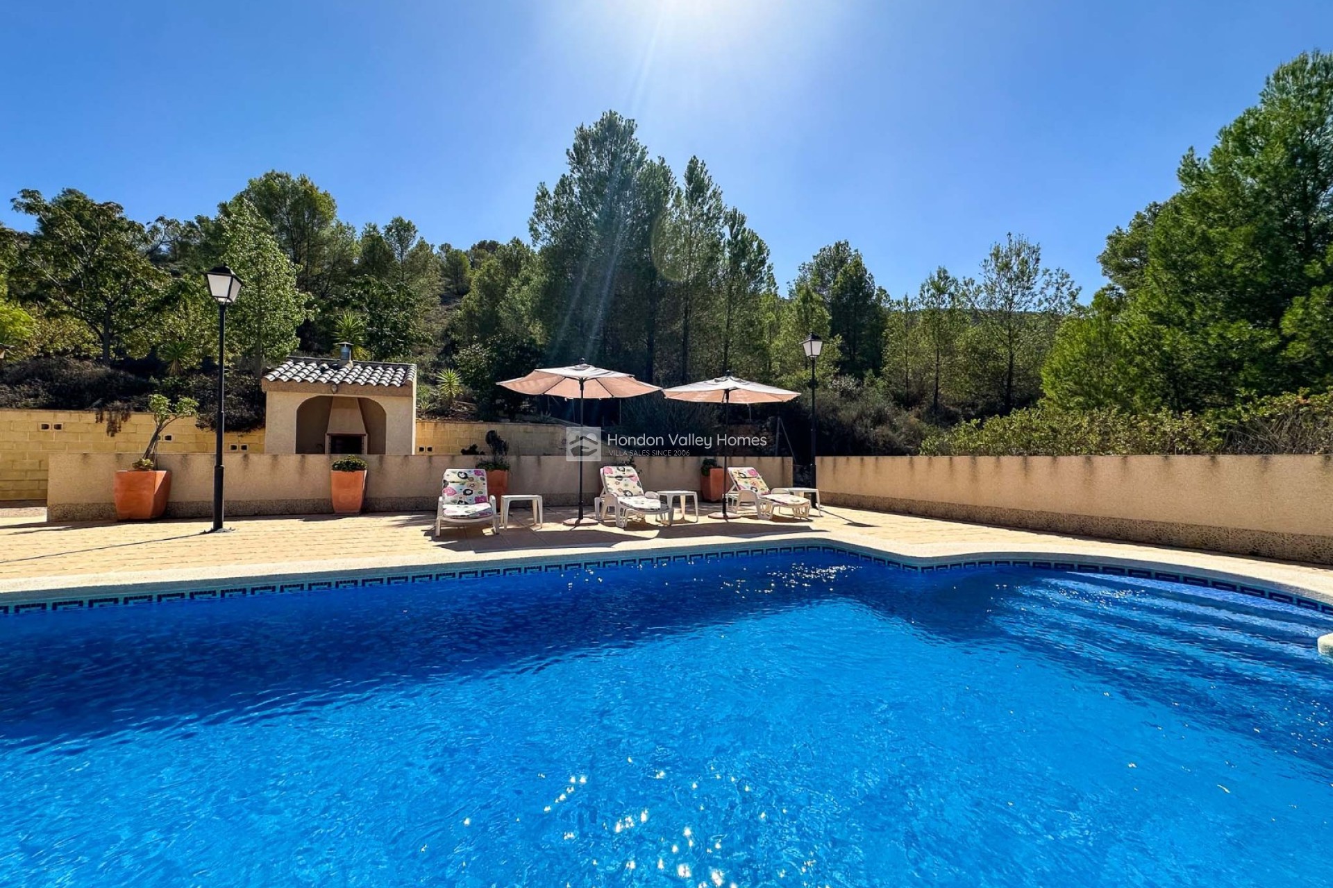 Resale - Villa - HONDON DE LAS NIEVES