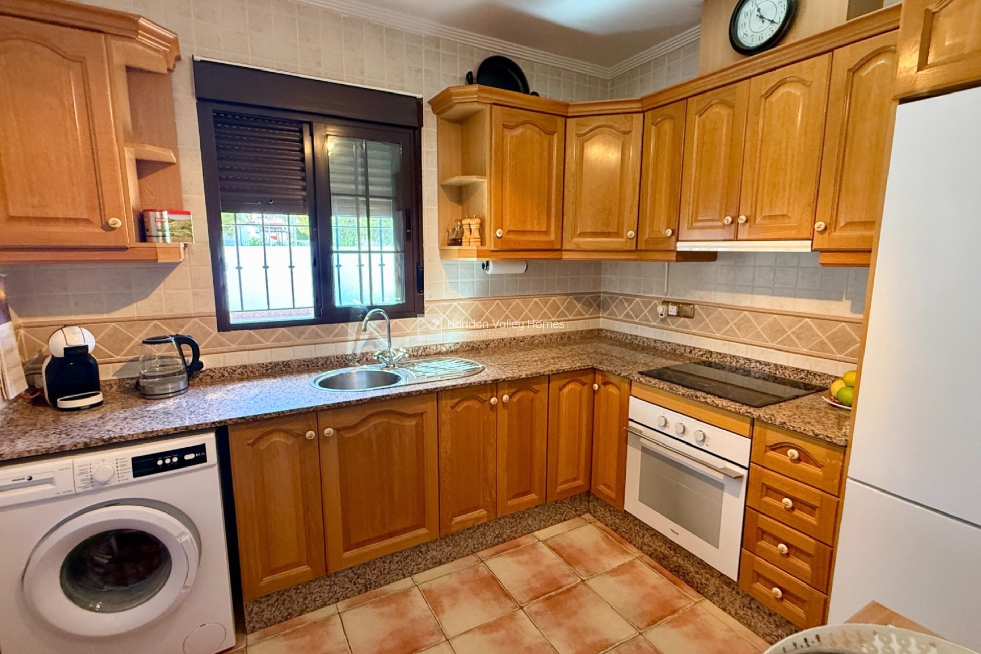 Resale - Villa - Hondón de las Nieves