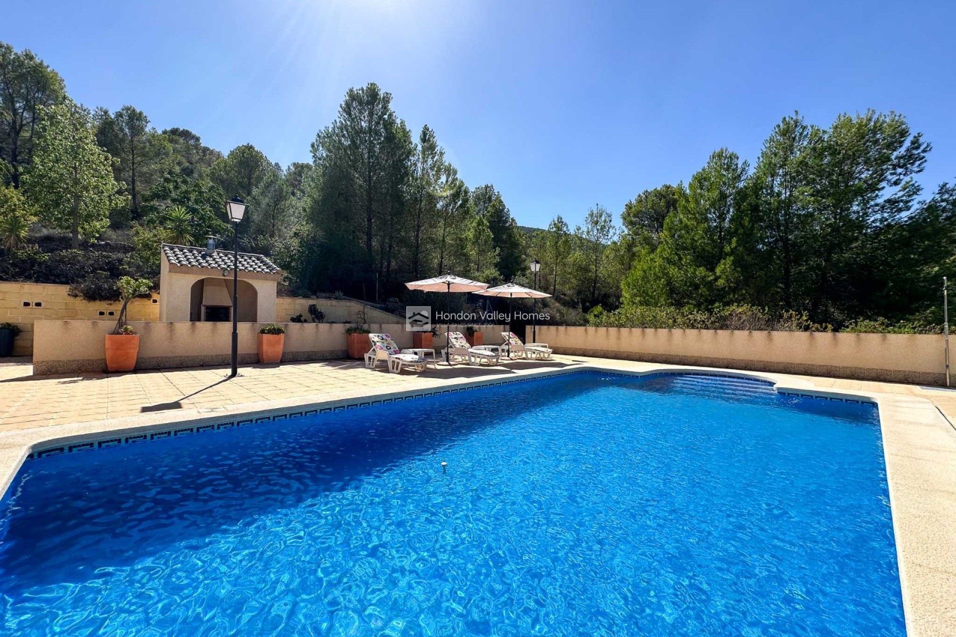 Resale - Villa - HONDON DE LAS NIEVES