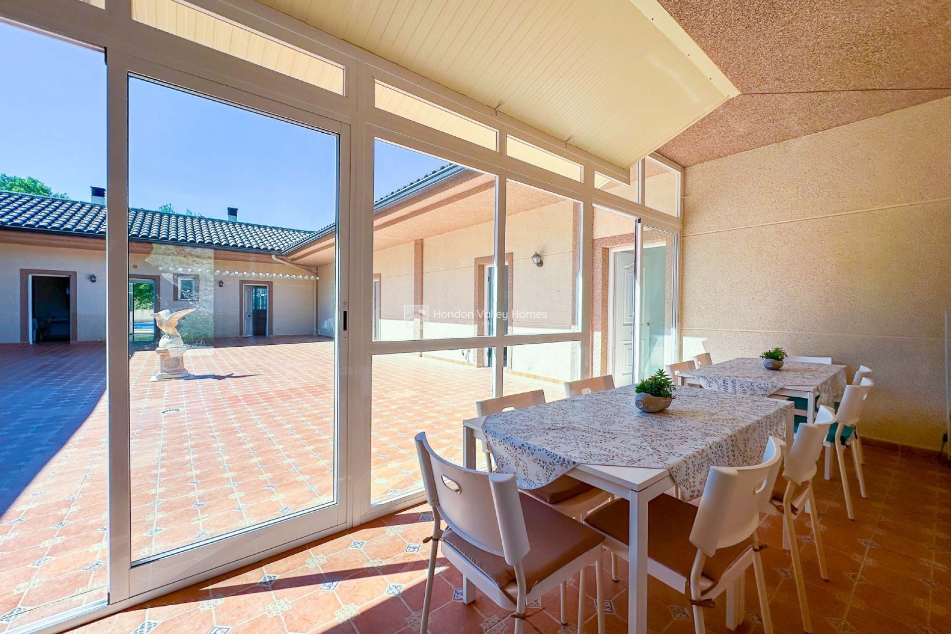 Resale - Villa - HONDON DE LAS NIEVES