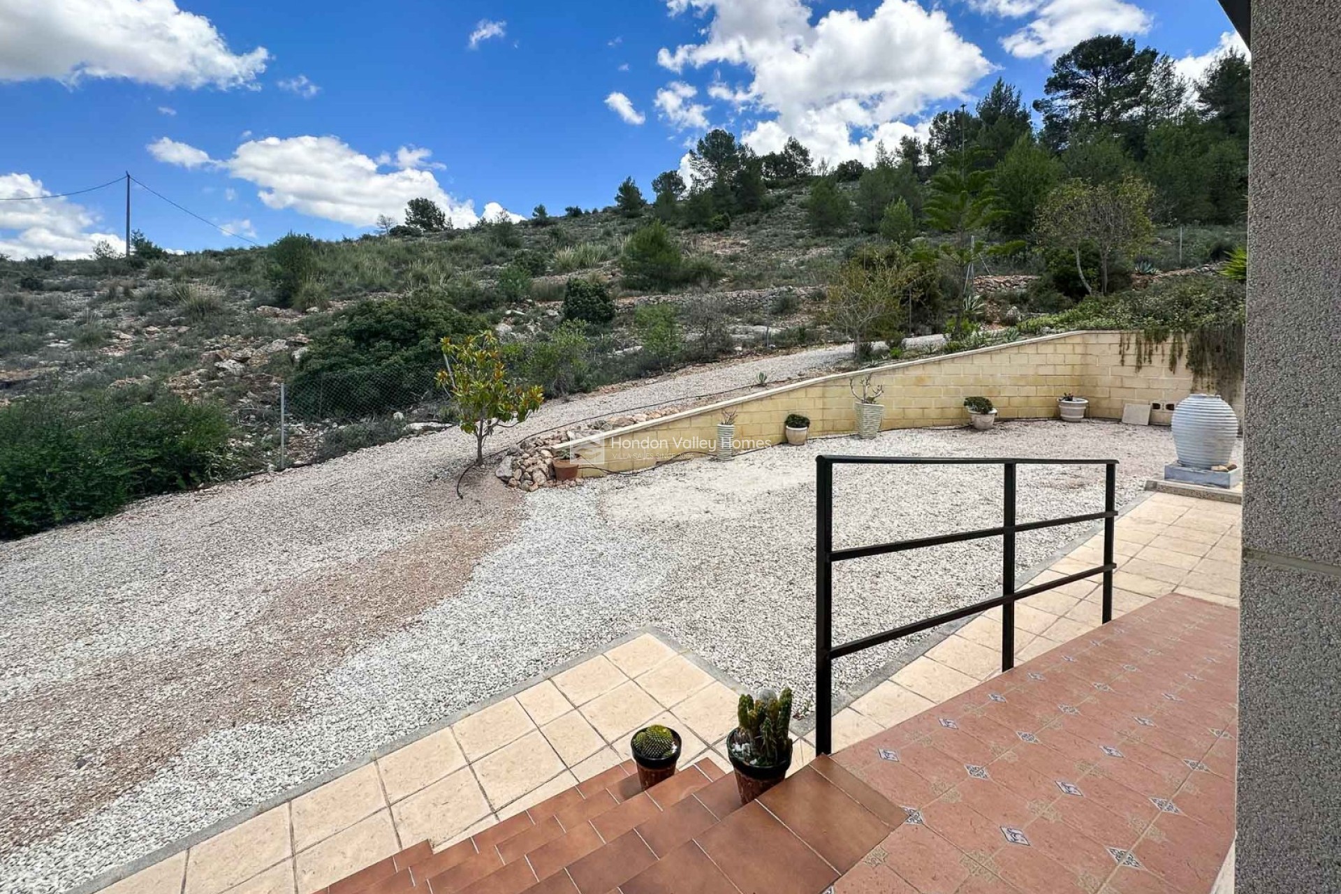 Resale - Villa - HONDON DE LAS NIEVES