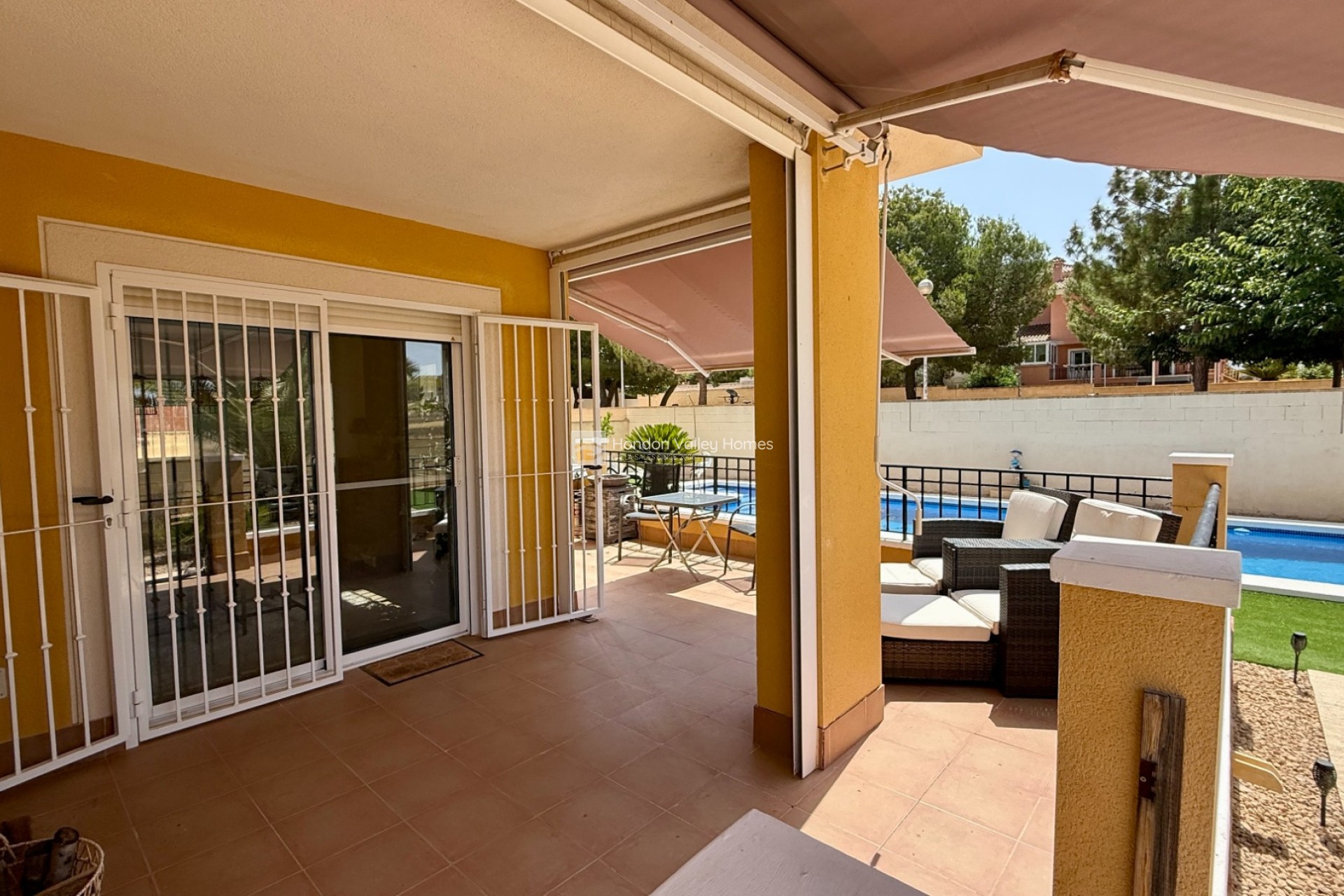 Resale - Villa - Hondon De Las Nieves