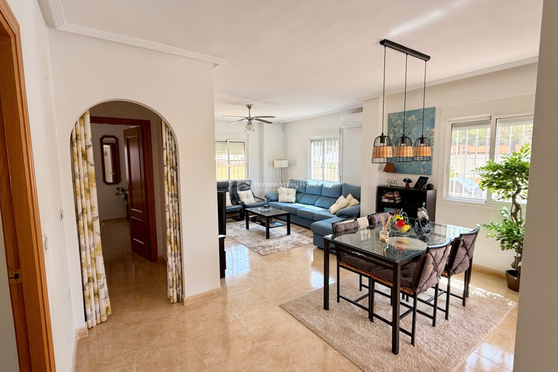 Resale - Villa - Hondon De Las Nieves
