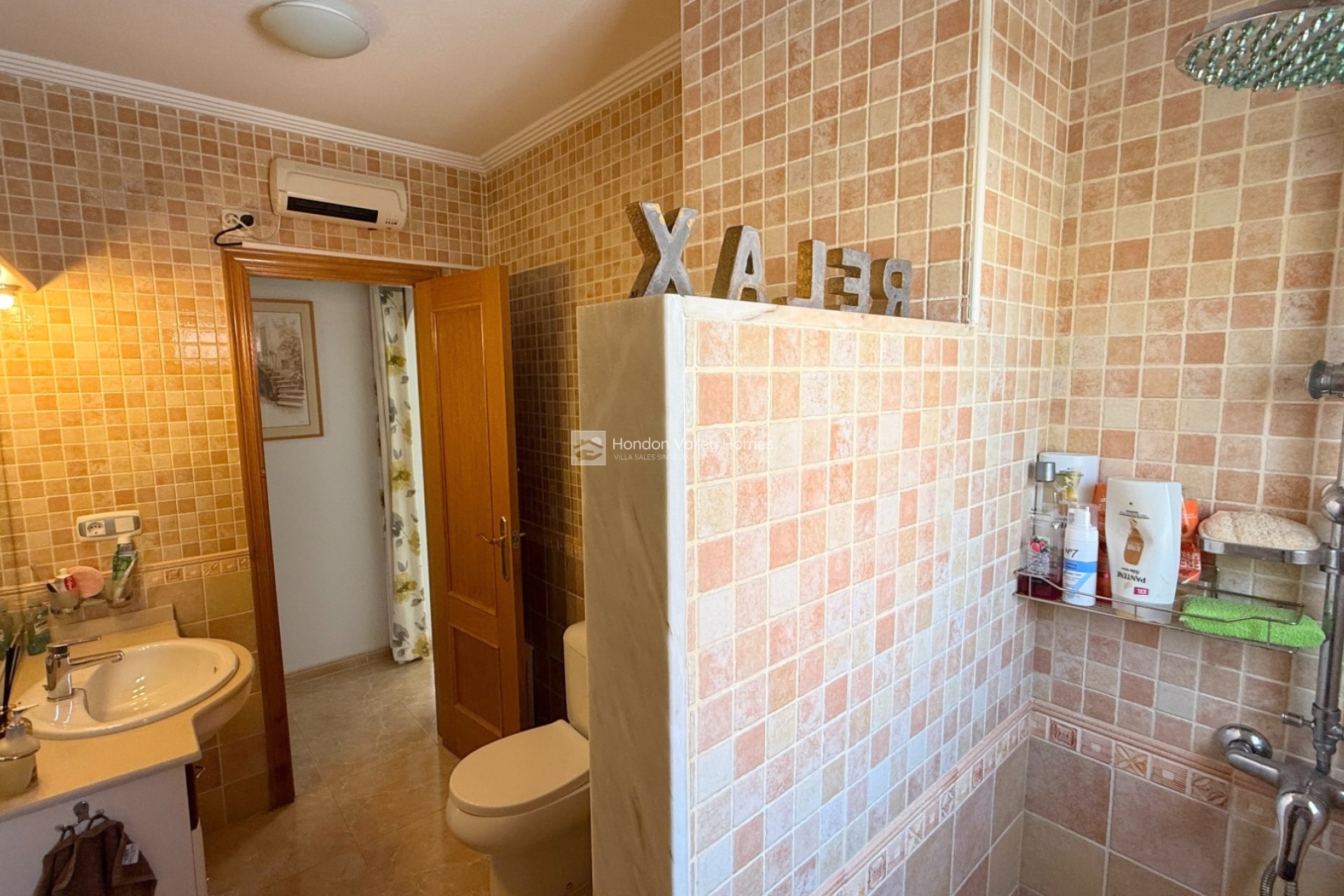 Resale - Villa - Hondon De Las Nieves