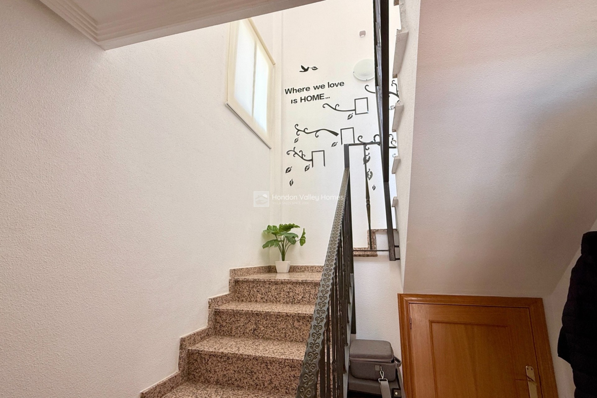 Resale - Villa - Hondon De Las Nieves