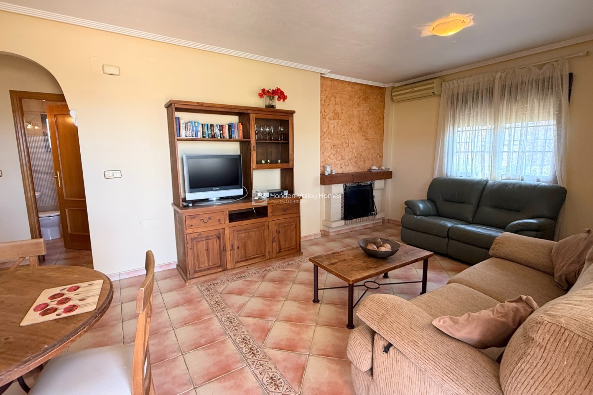 Resale - Villa - Hondón de las Nieves