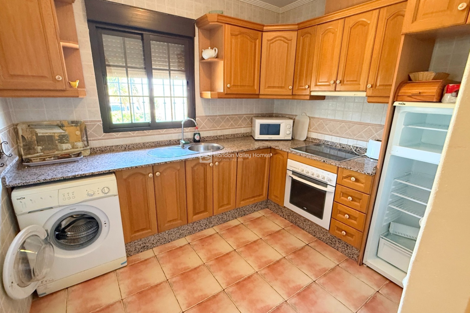 Resale - Villa - Hondón de las Nieves