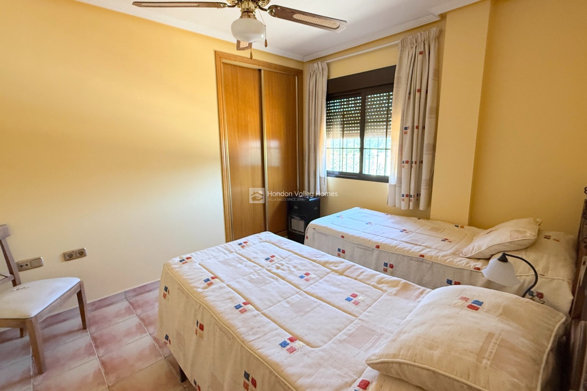 Resale - Villa - Hondón de las Nieves