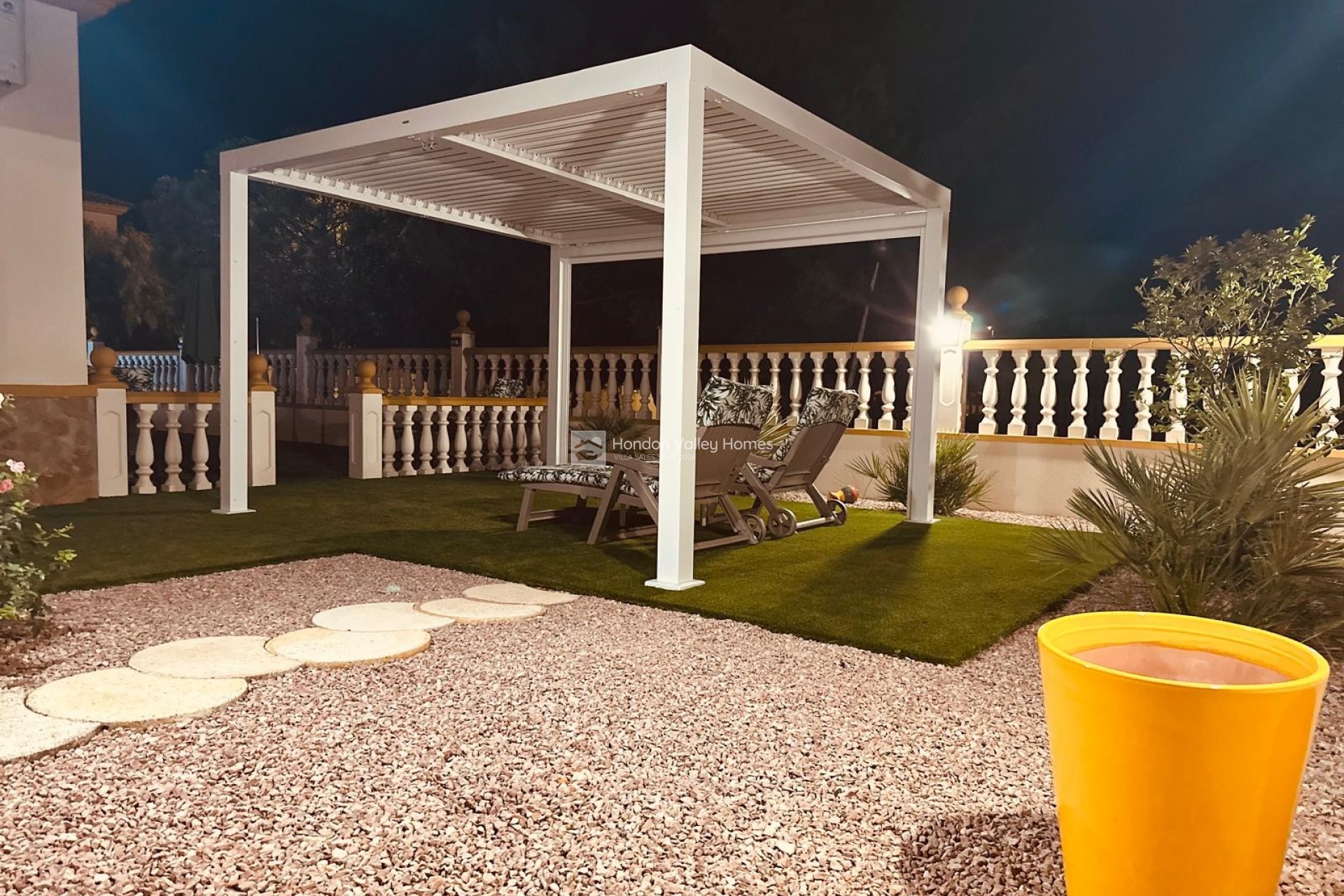 Resale - Villa - Hondón de las Nieves