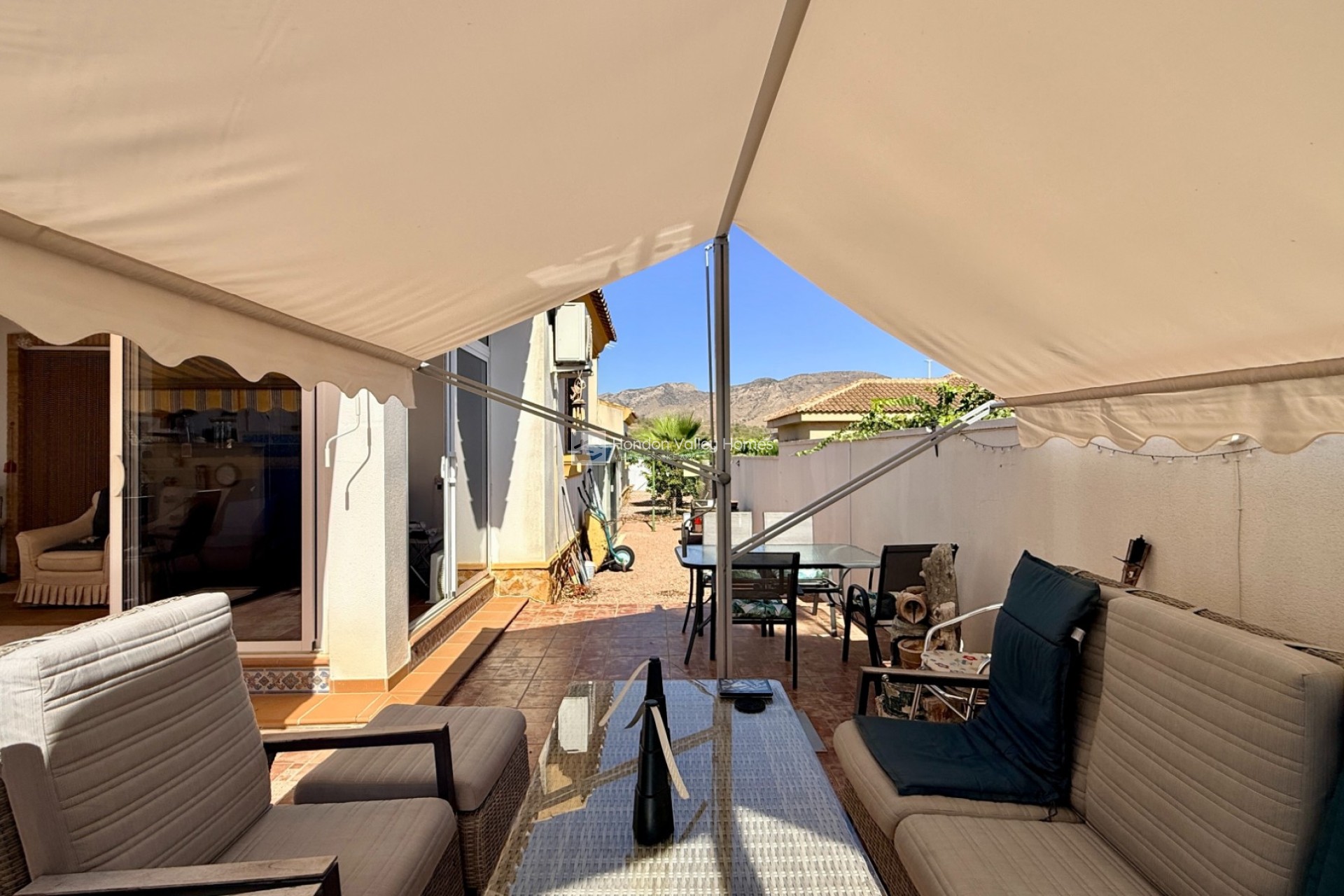 Resale - Villa - Hondón de las Nieves