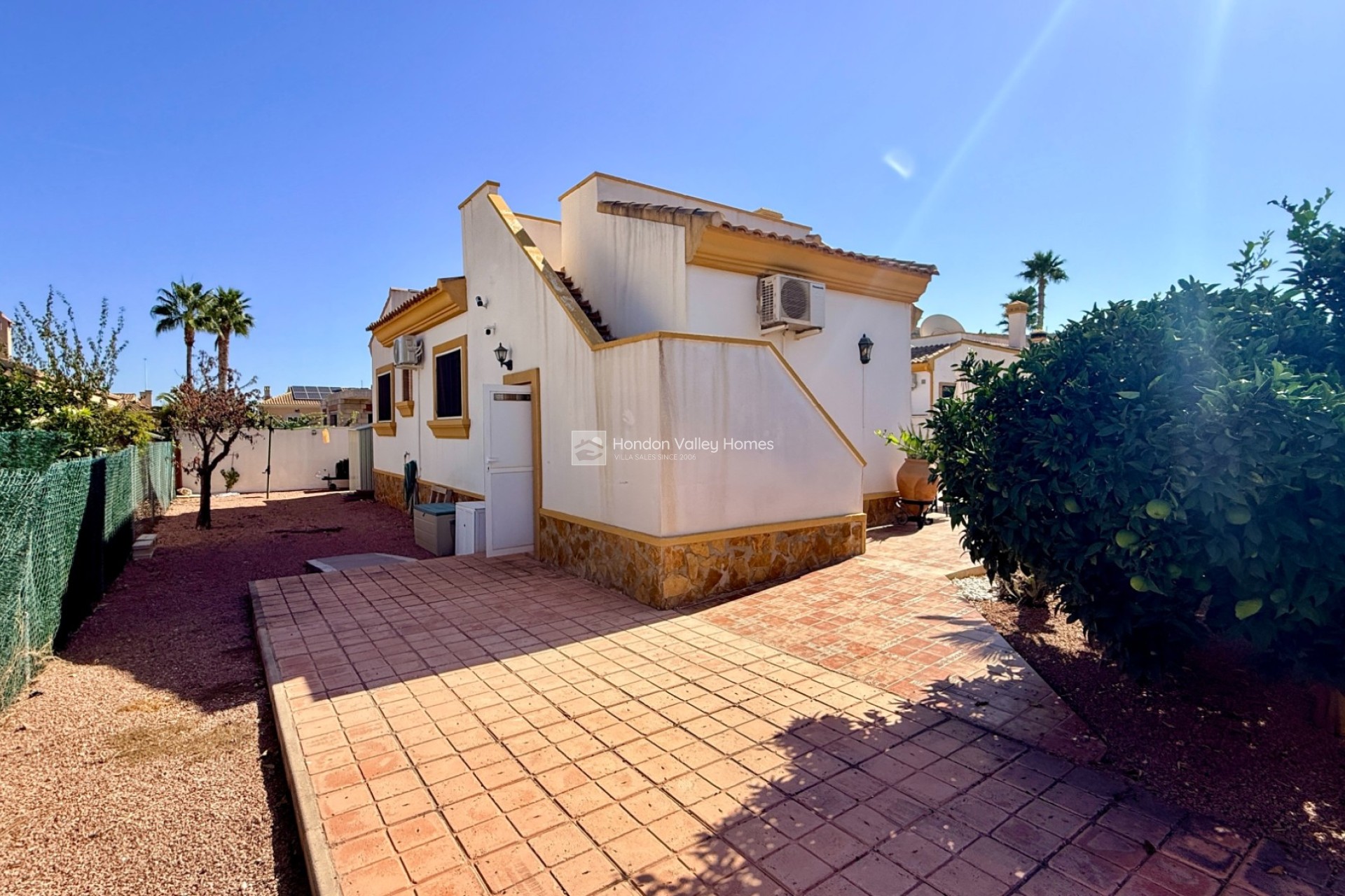Resale - Villa - Hondón de las Nieves