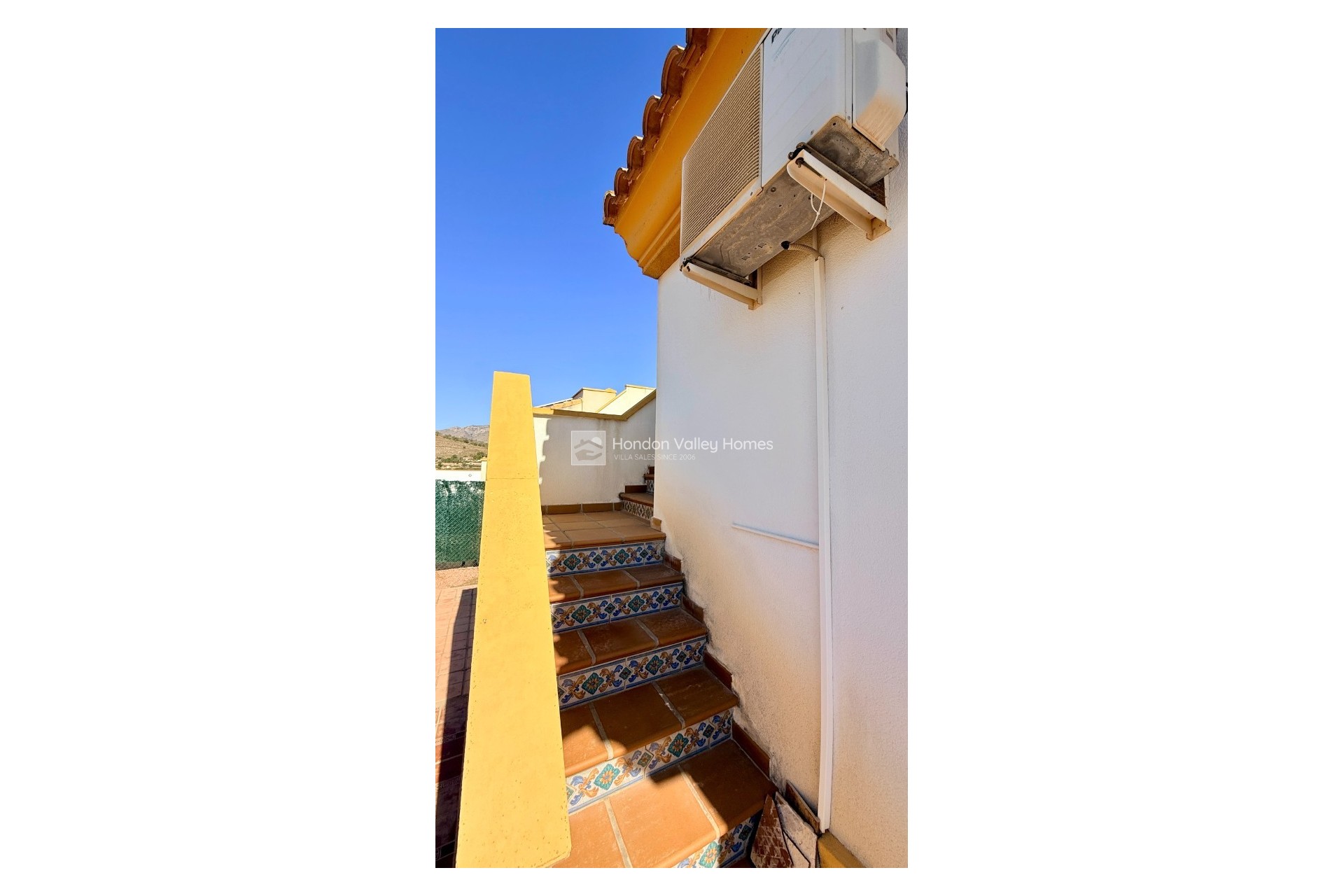 Resale - Villa - Hondón de las Nieves