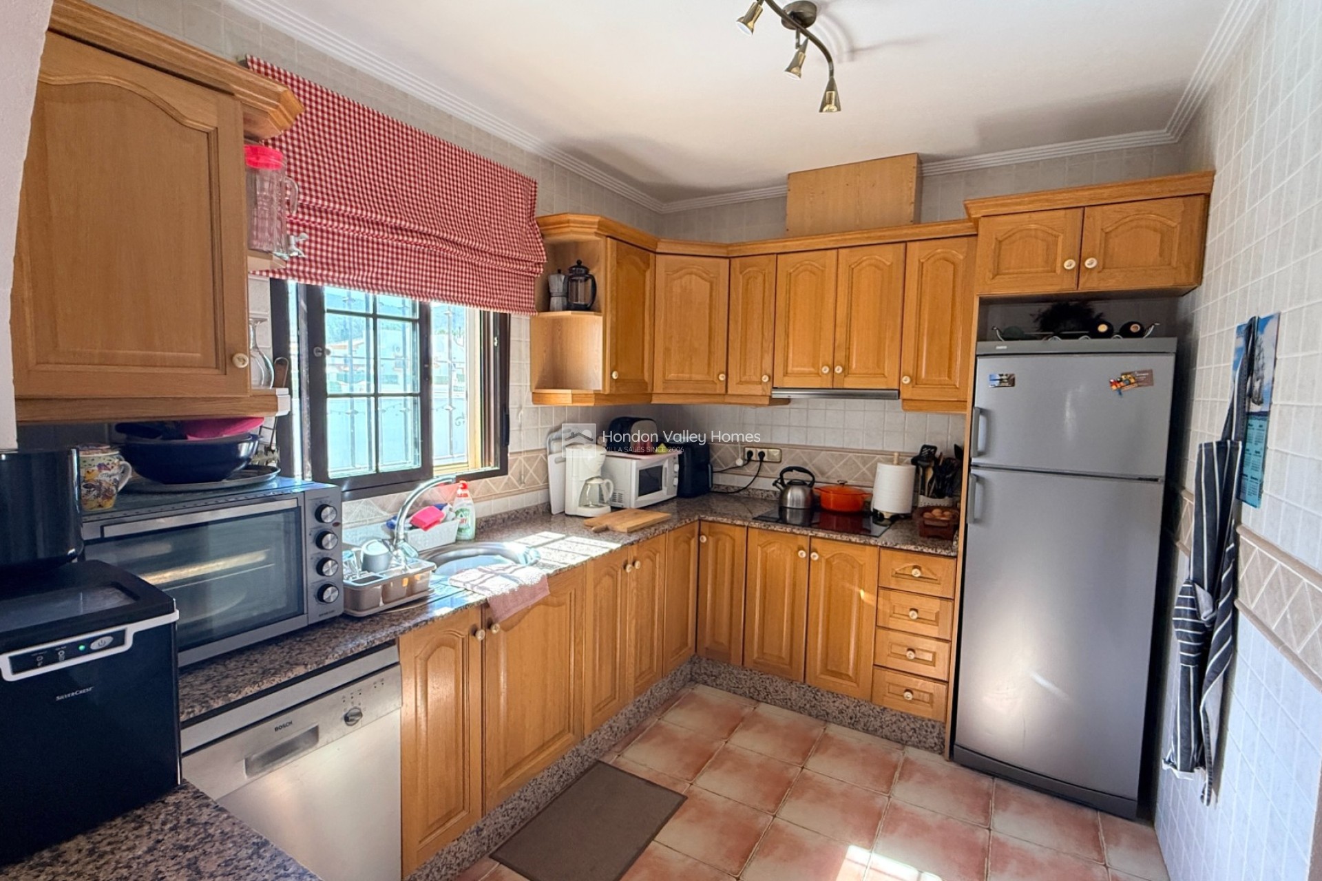 Resale - Villa - Hondón de las Nieves