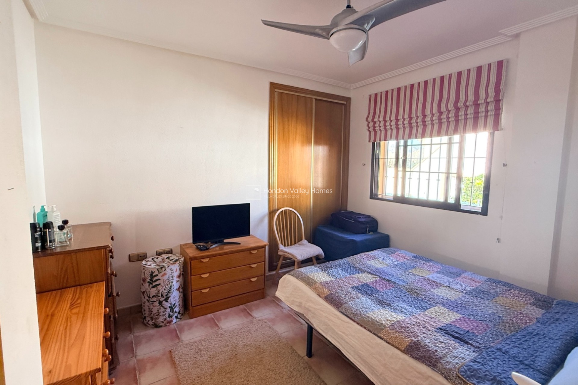 Resale - Villa - Hondón de las Nieves