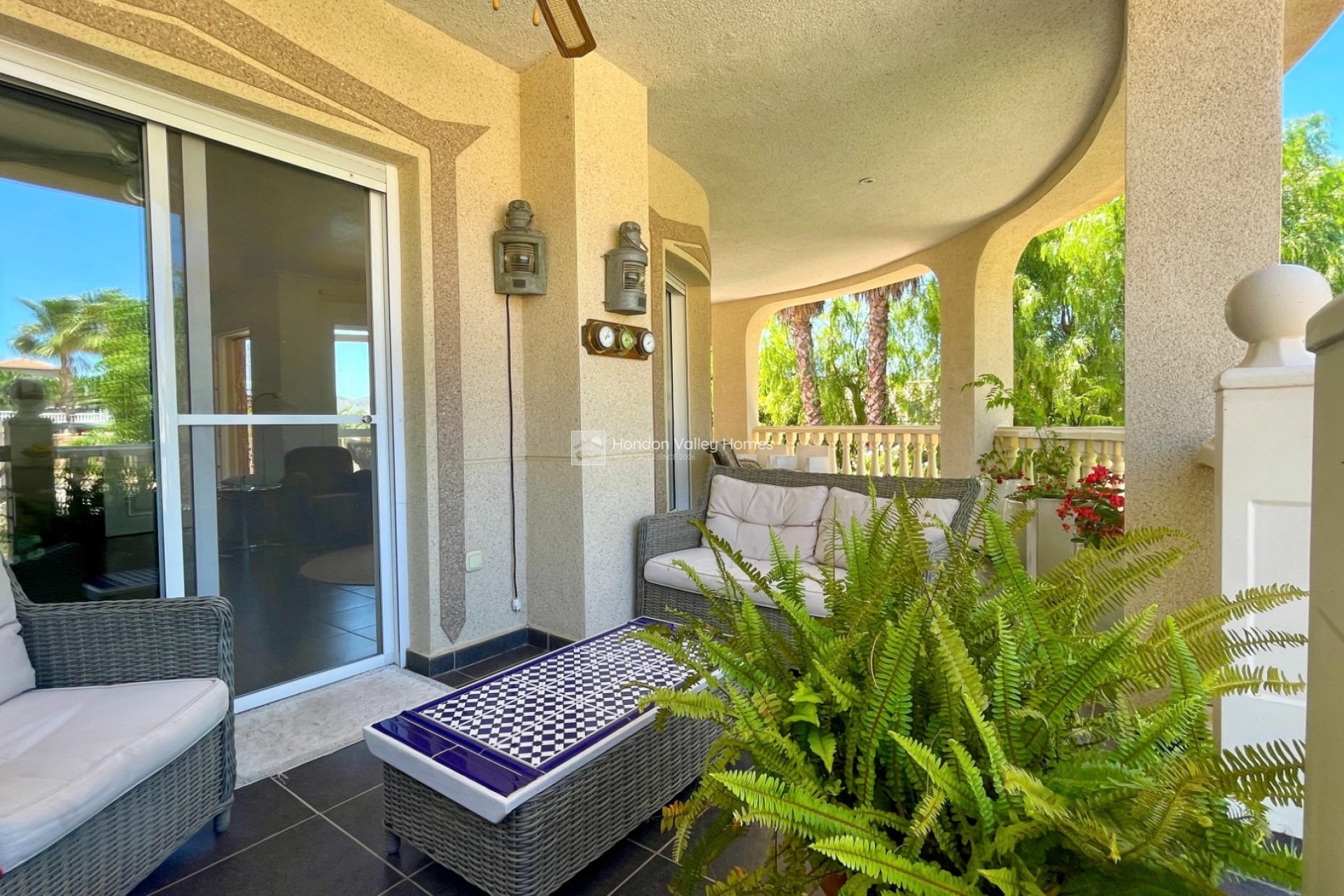 Resale - Villa - Hondón de las Nieves