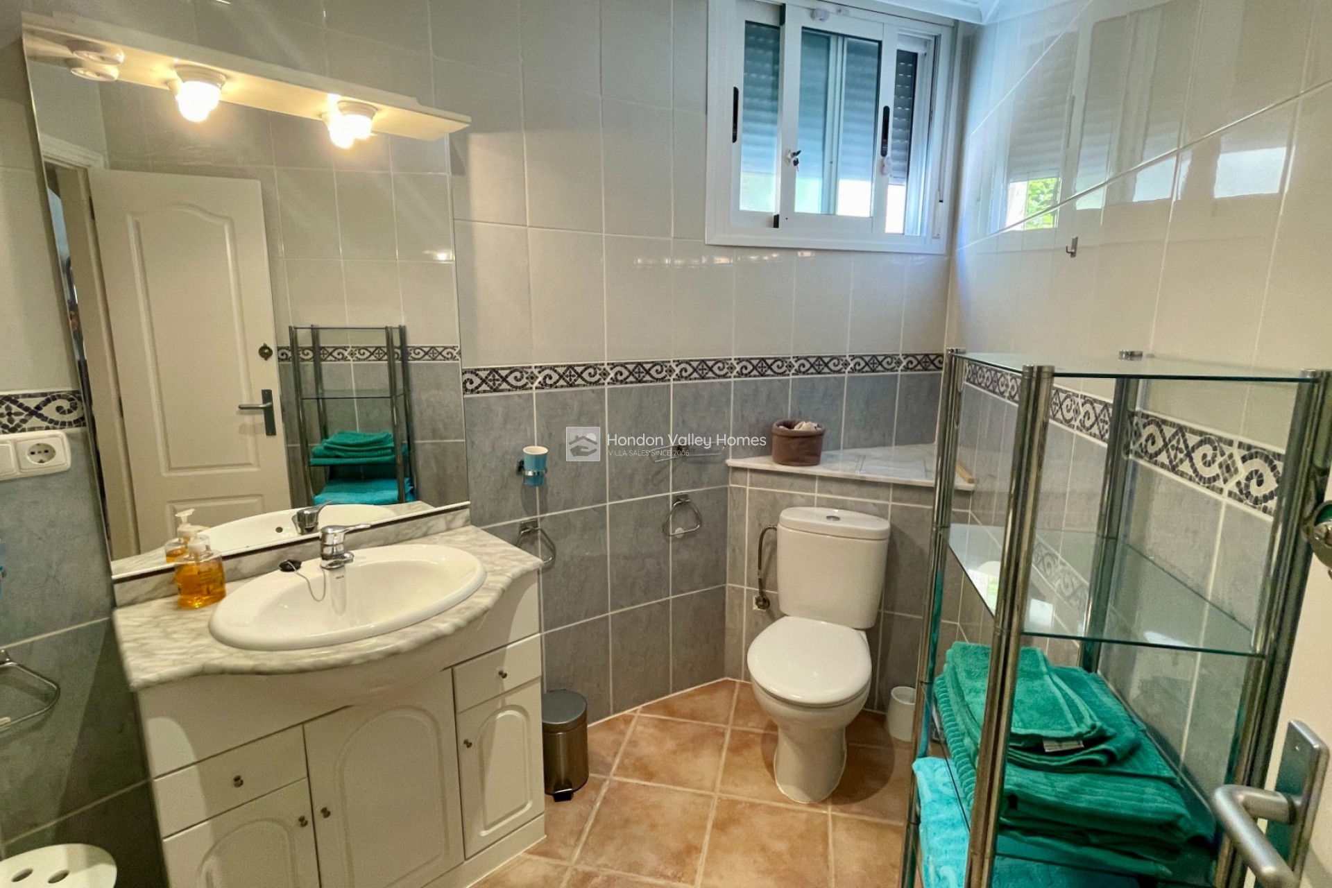 Resale - Villa - Hondón de las Nieves