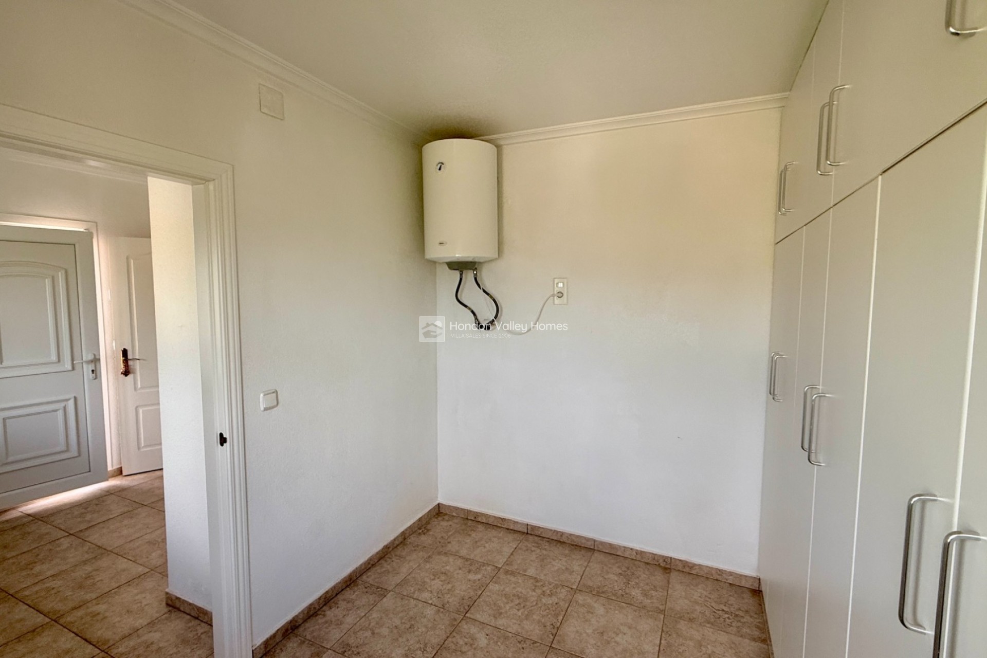 Resale - Villa - Hondón de las Nieves