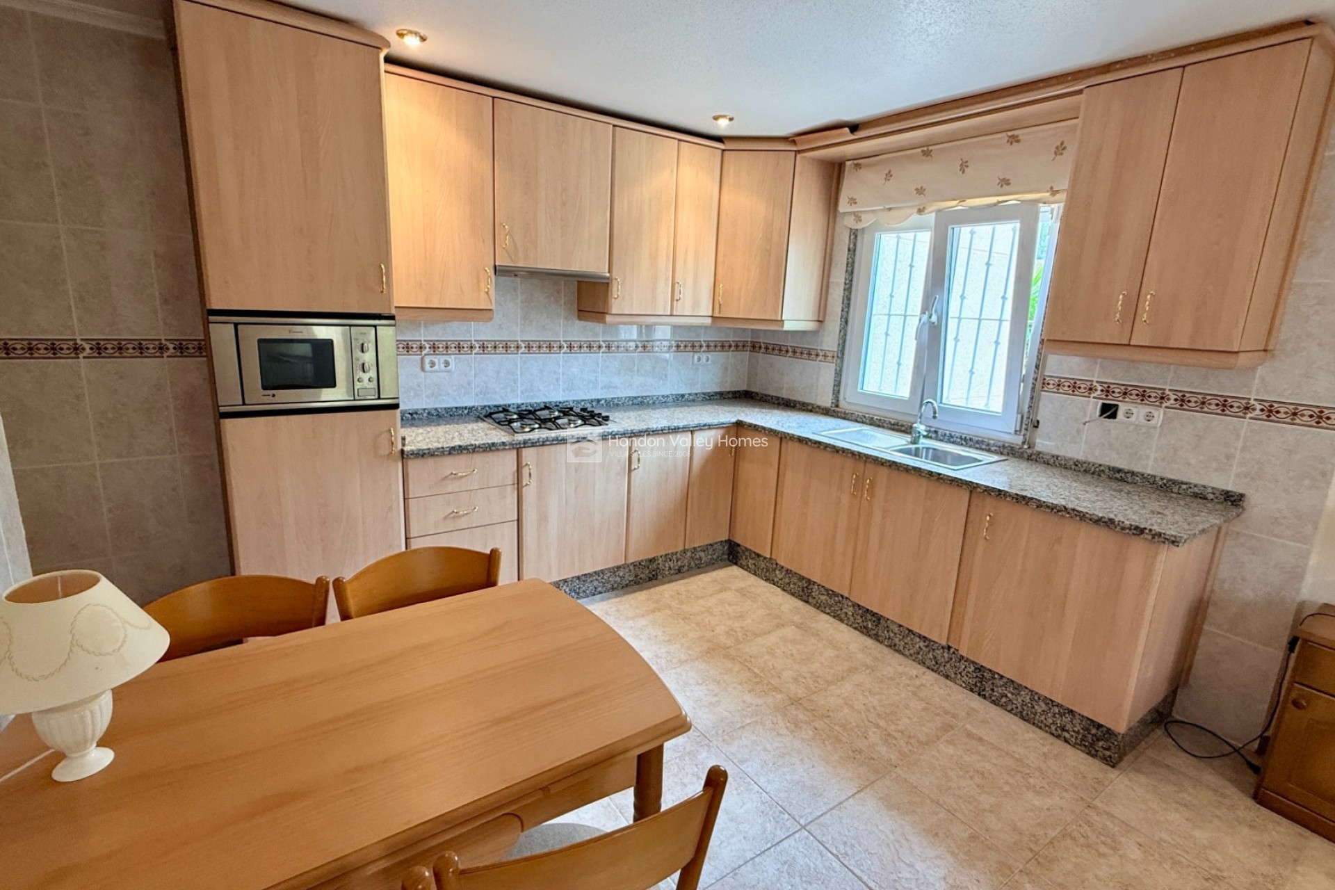 Resale - Villa - Hondón de las Nieves