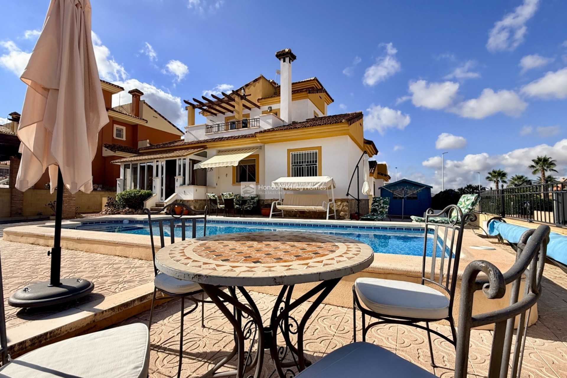 Resale - Villa - Hondón de las Nieves