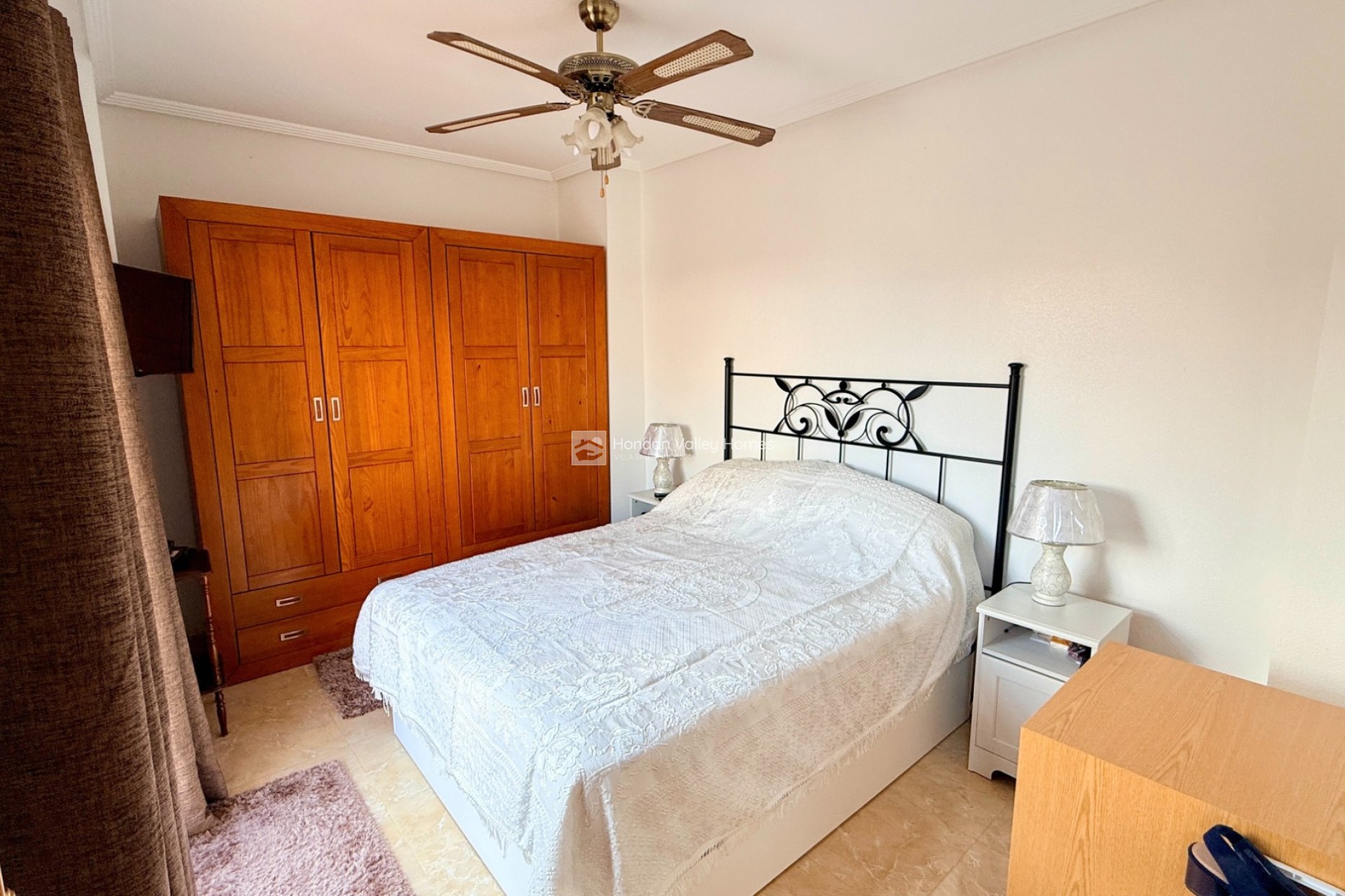 Resale - Villa - Hondón de las Nieves