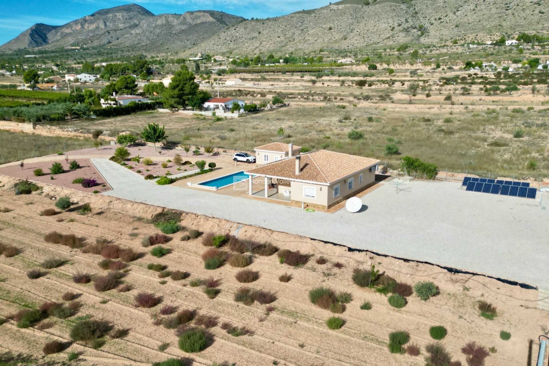 Resale - Villa - Hondón de las Nieves