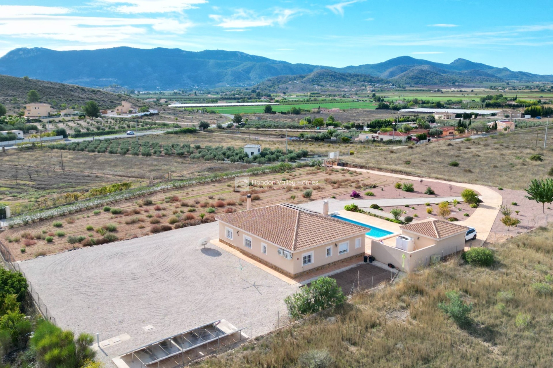 Resale - Villa - Hondón de las Nieves