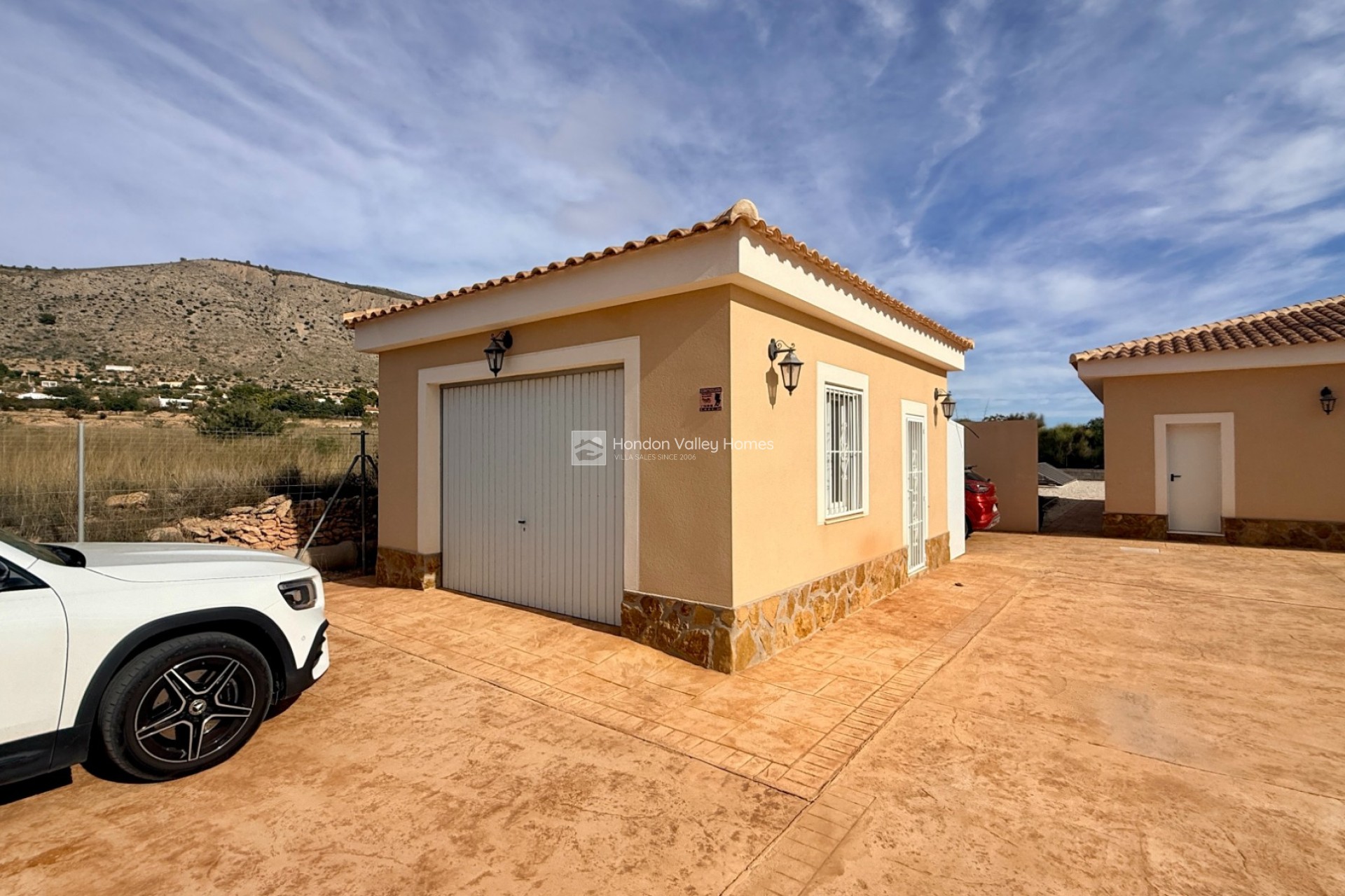 Resale - Villa - Hondón de las Nieves