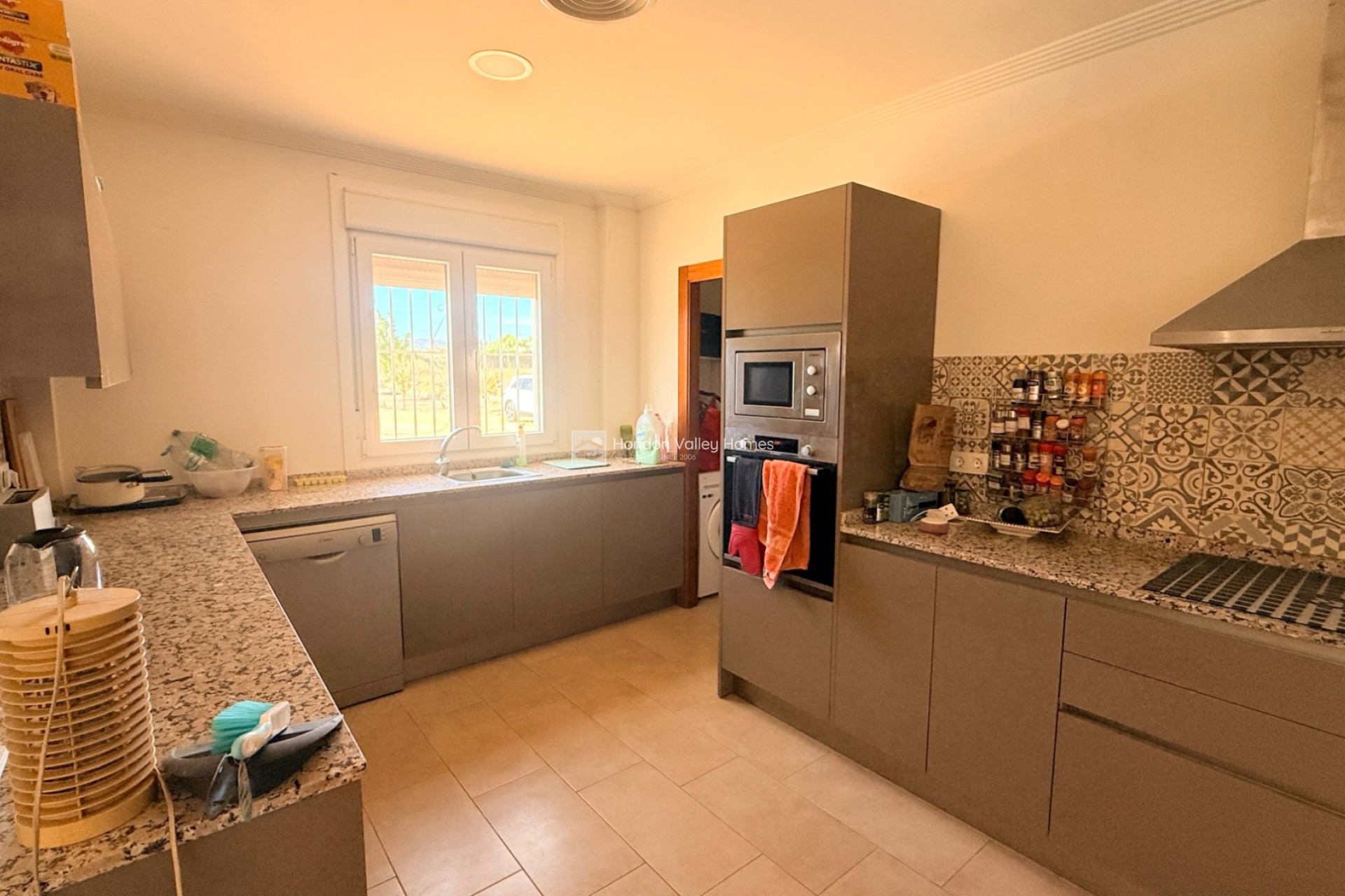 Resale - Villa - Hondón de las Nieves