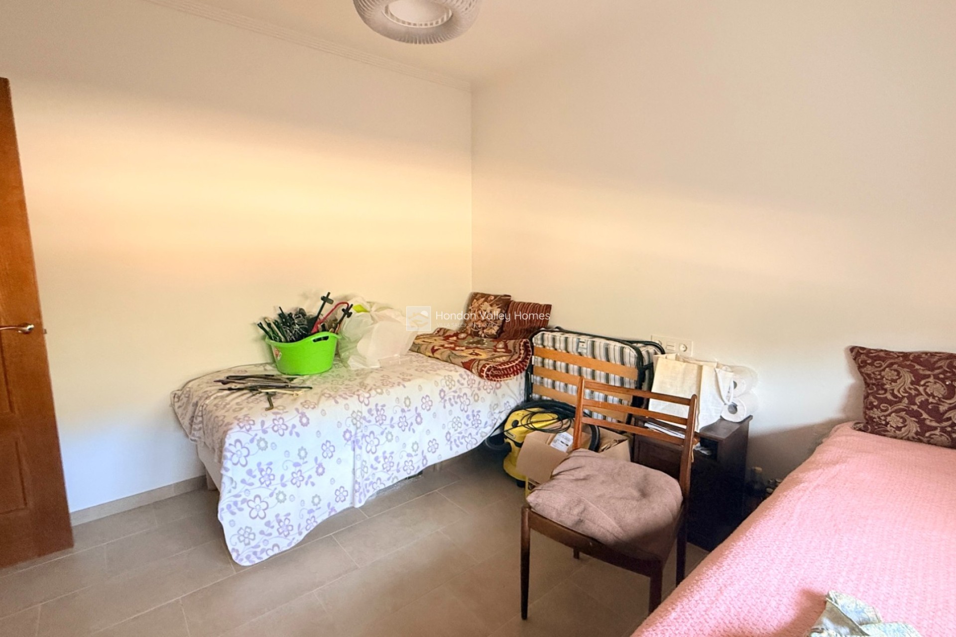 Resale - Villa - Hondón de las Nieves