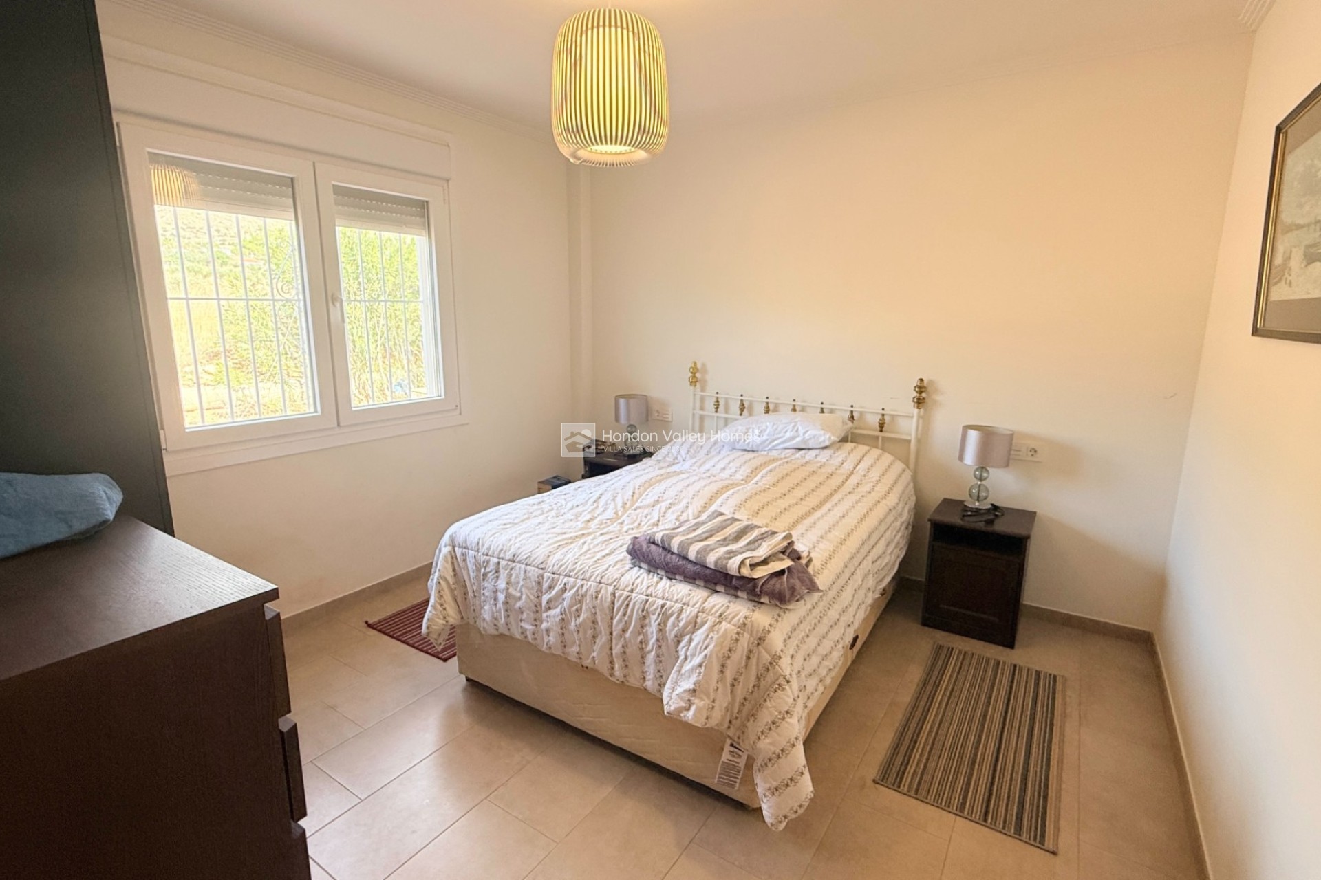 Resale - Villa - Hondón de las Nieves