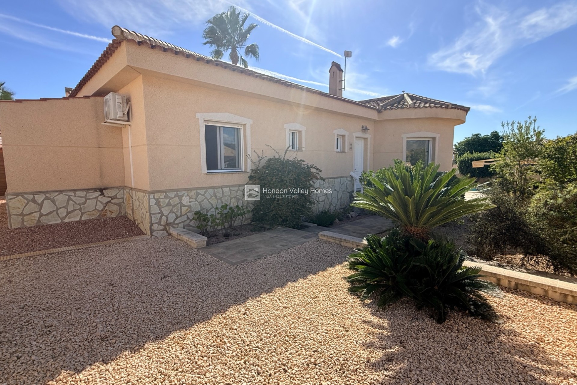 Resale - Villa - Hondón de las Nieves