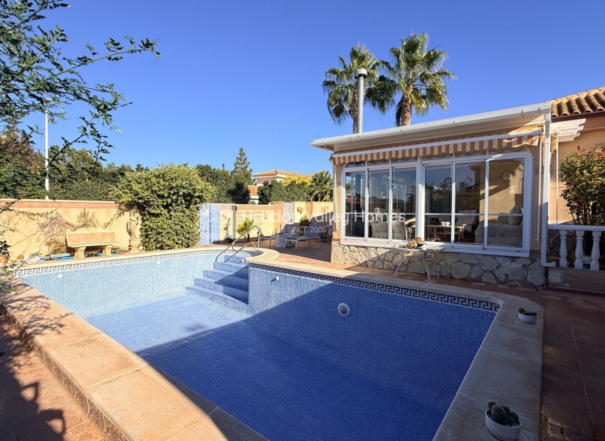 Resale - Villa - Hondón de las Nieves
