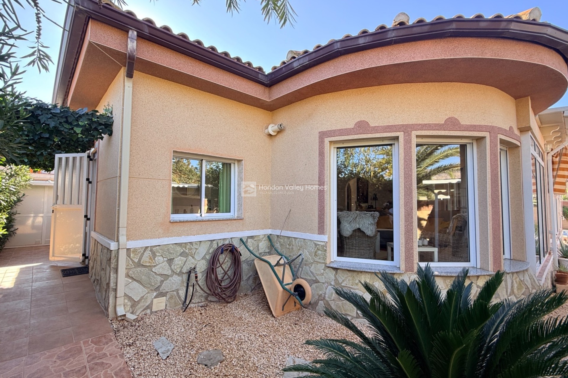 Resale - Villa - Hondón de las Nieves