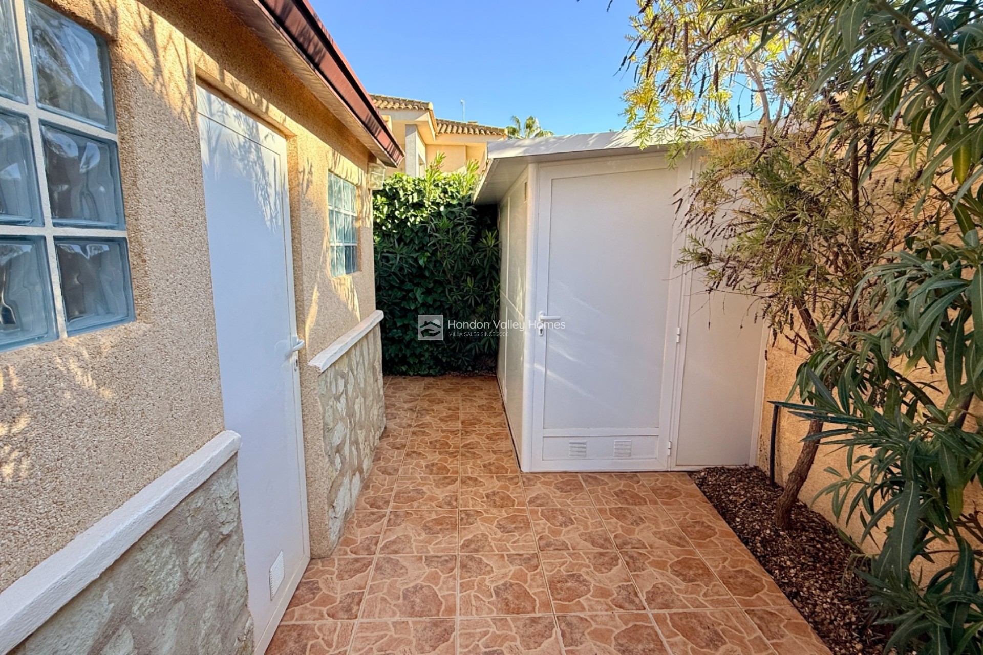 Resale - Villa - Hondón de las Nieves