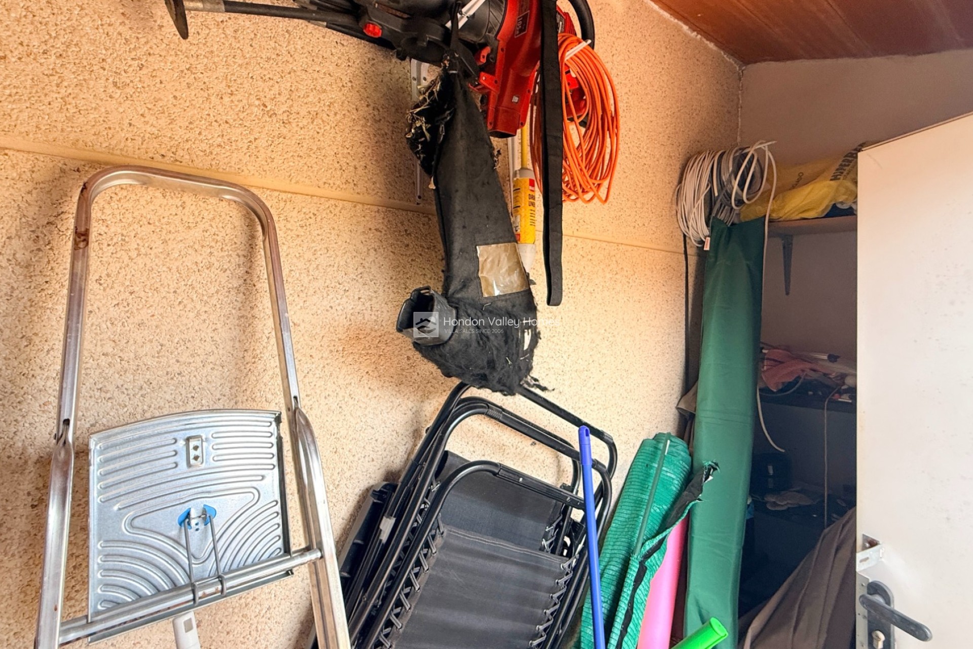 Resale - Villa - Hondón de las Nieves