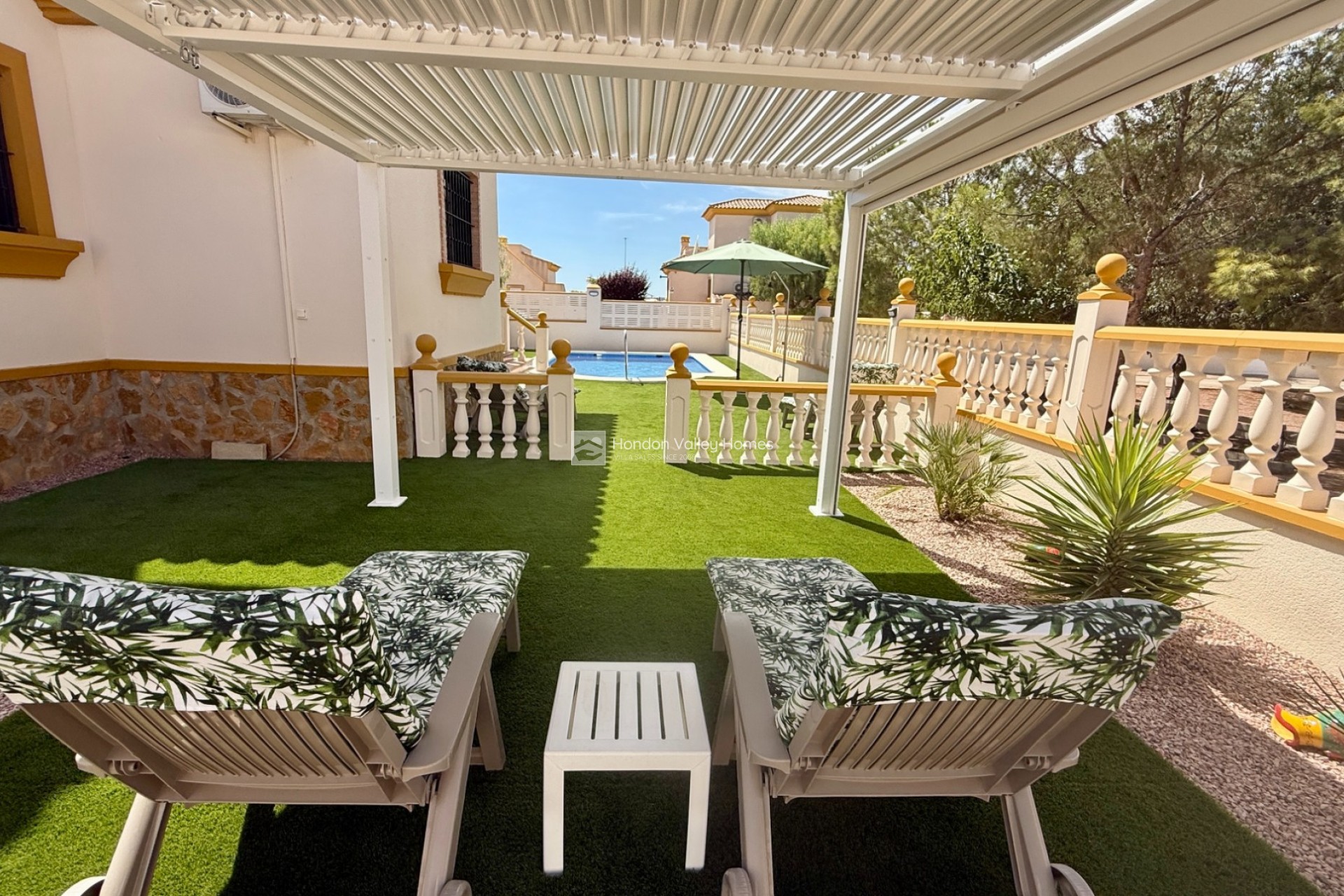 Resale - Villa - Hondón de las Nieves