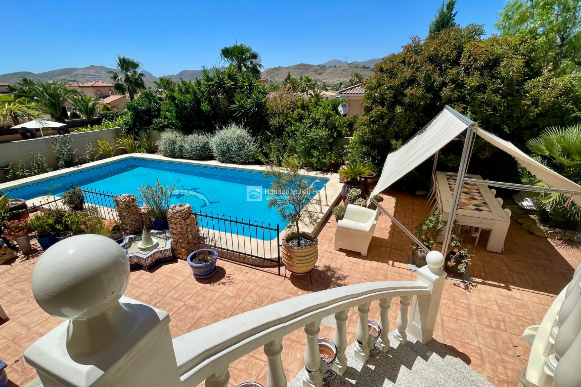 Resale - Villa - Hondón de las Nieves