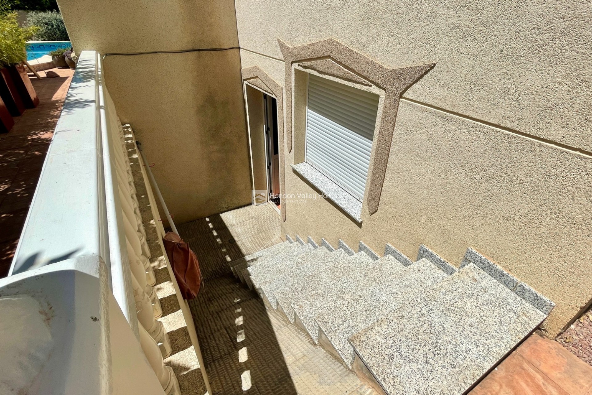 Resale - Villa - Hondón de las Nieves