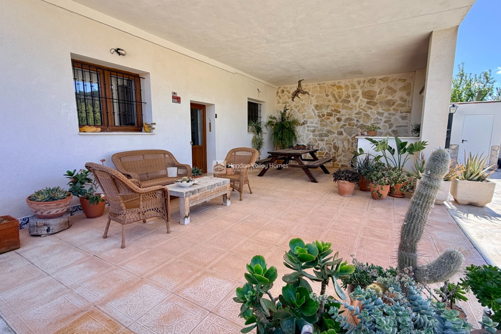 Resale - Villa - Hondon De Las Nieves