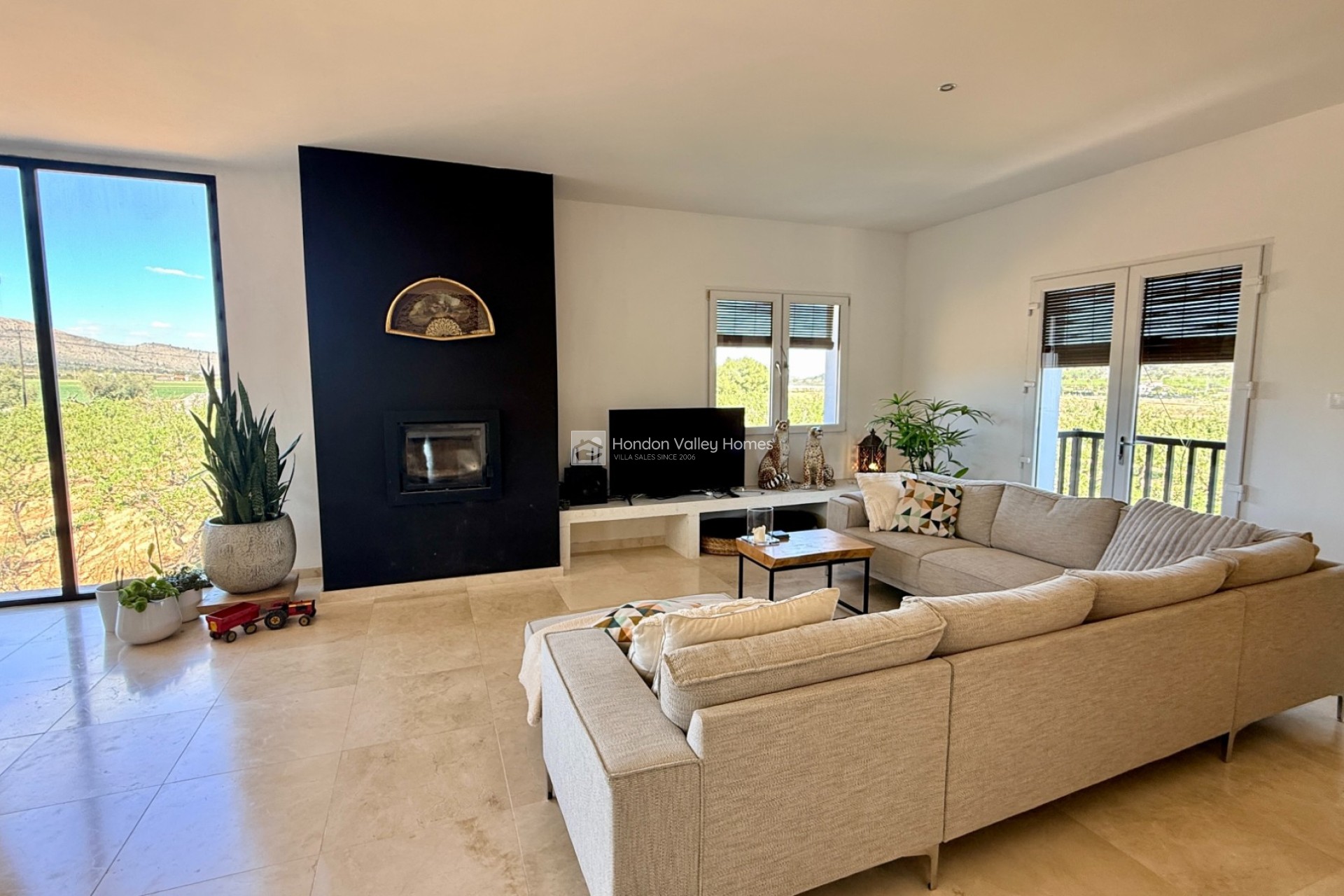 Resale - Villa - Hondon De Las Nieves