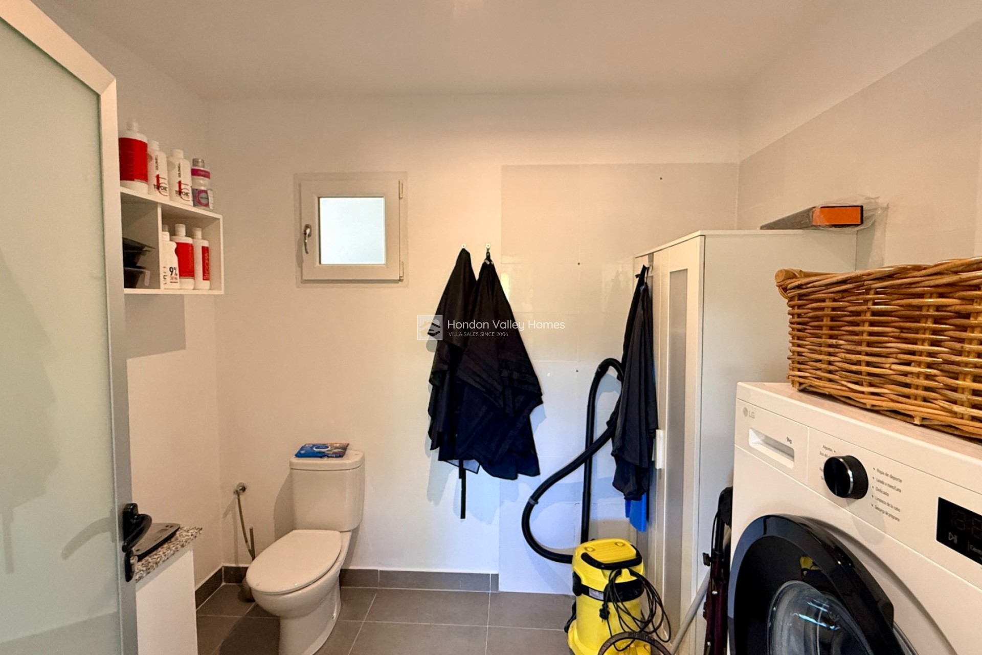 Resale - Villa - Hondon De Las Nieves